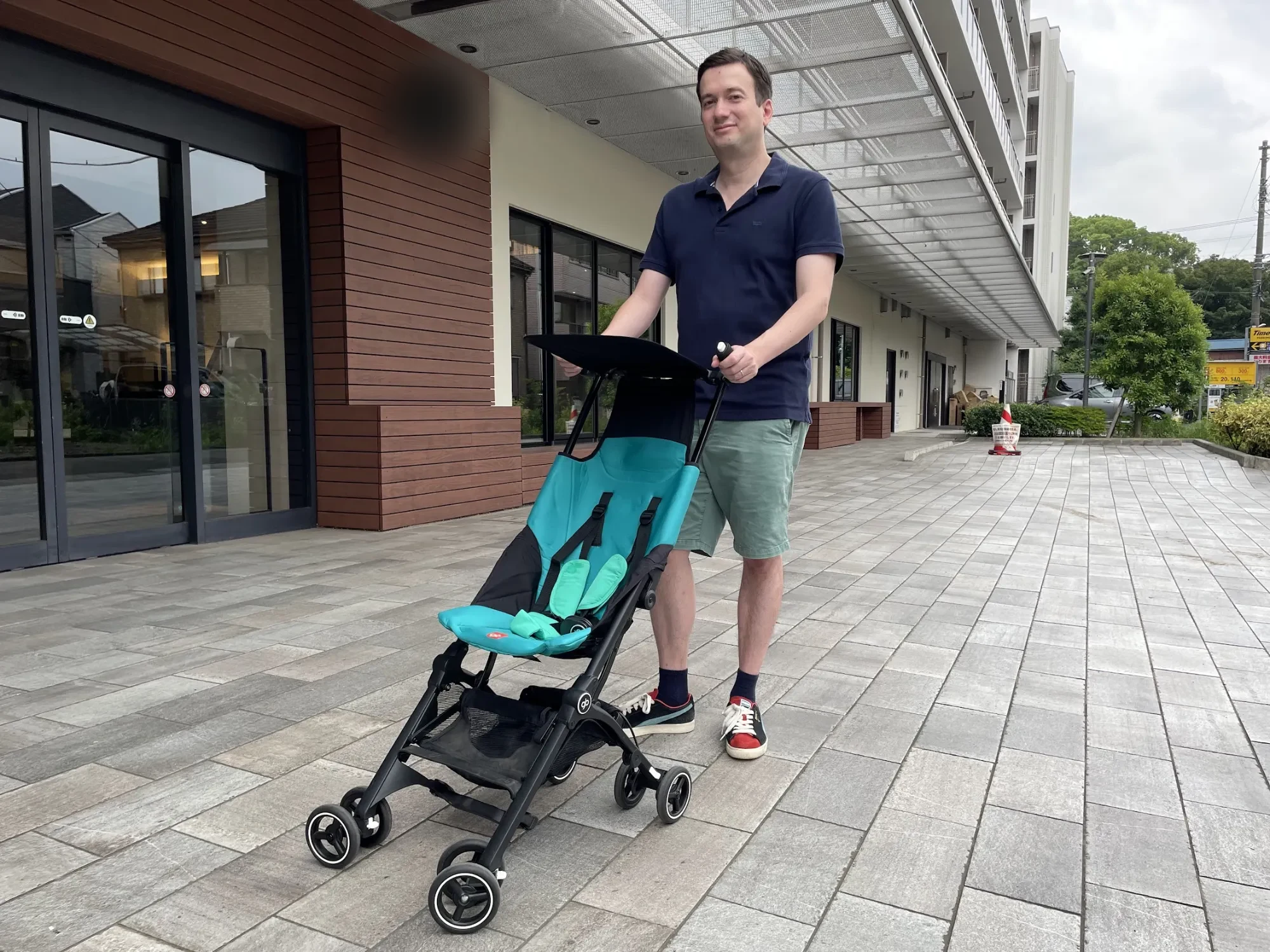 Strolling with the gb Pockit